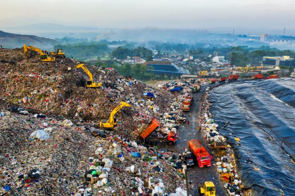 Bãi chôn lấp rác thải rắn