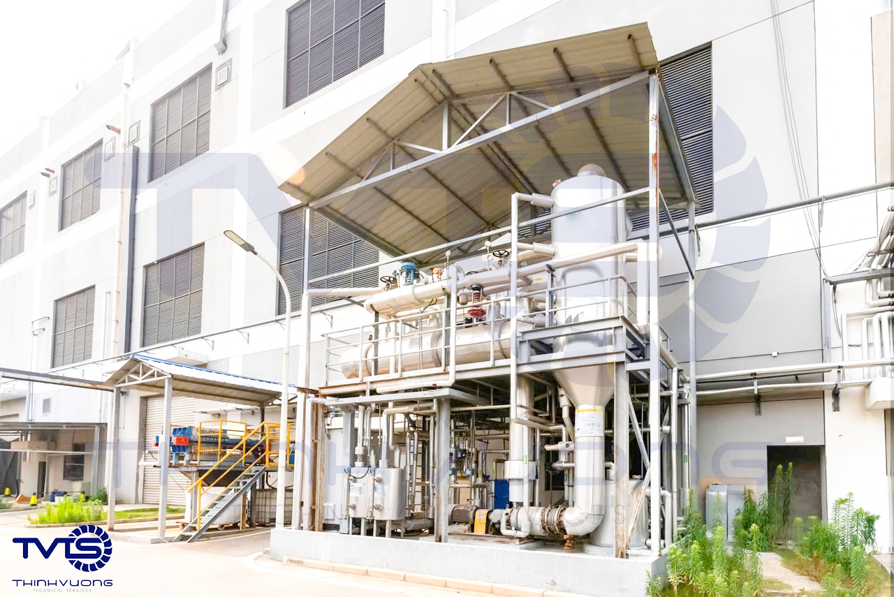Industrial liquid waste evaporation and concentration system