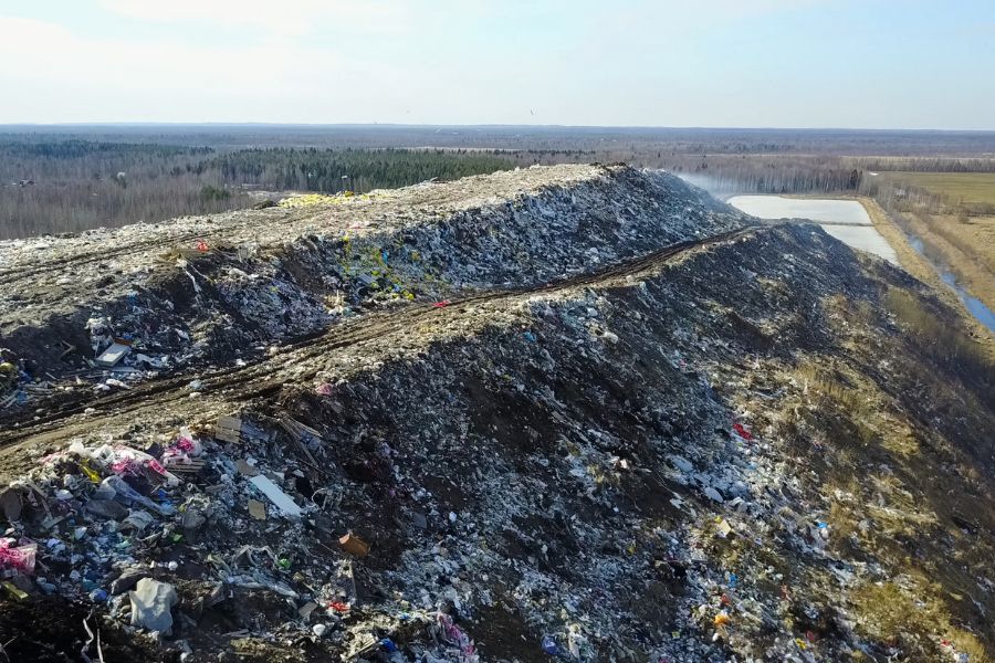 Landfills generate large amounts of secondary microplastics.